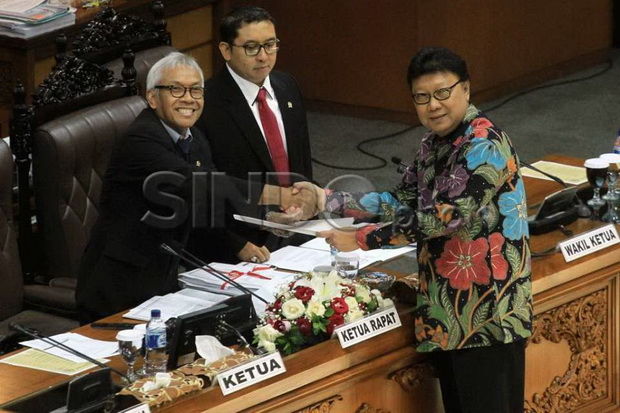 DPR Pertimbangkan soal...