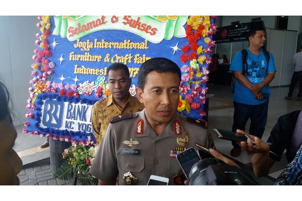 Penikam Ilham Gunakan...