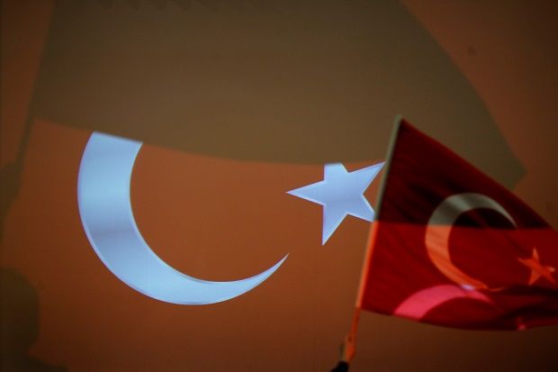 Turki Berencana Jatuhkan...