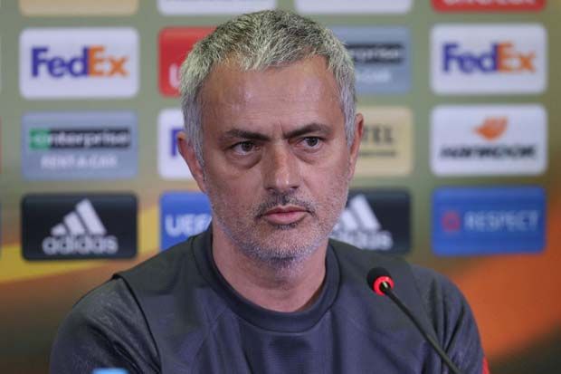 Mourinho: Absen di Kompetisi...