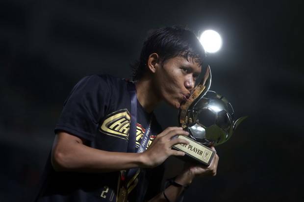 Pemain Terbaik Piala...