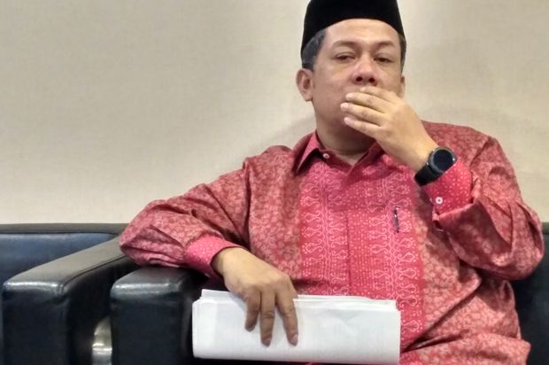 Fahri Hamzah Minta Ketua...