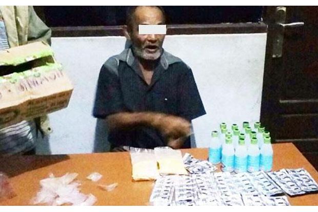 Jual Narkoba ke ABG,...