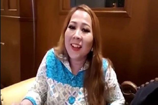 Jago Bernyanyi Lagu...