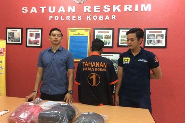 Setubuhi 3 Anak di Bawah...