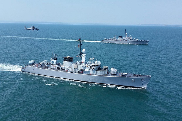 NATO Kerahkan Empat...