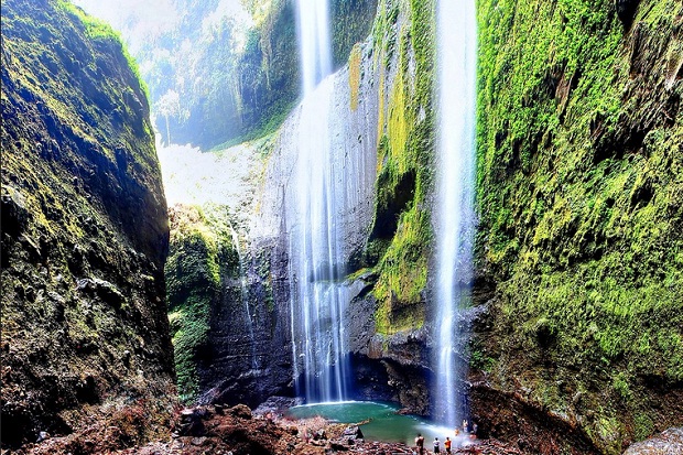 Wisata Alam Madakaripura...