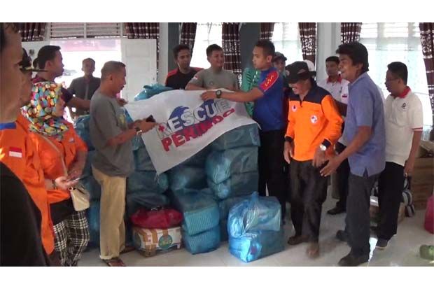 Tim Rescue Perindo Bantu...
