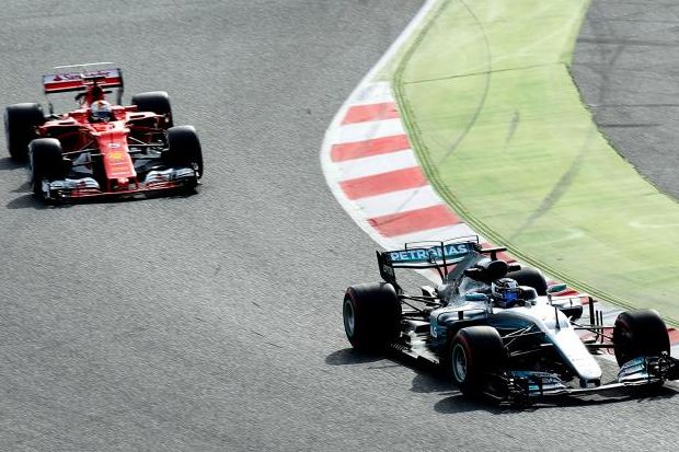 Persaingan Ferrari vs...