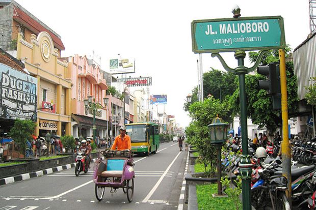 Jumlah Wisman ke Yogyakarta...