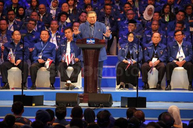 Demokrat Cium Ada Orang...