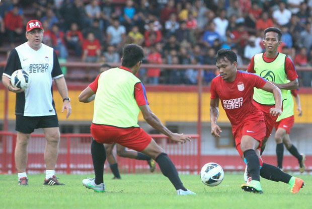 3 Uji Coba, PSM DiKeroyok...