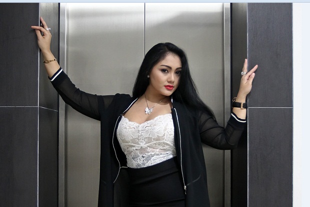 Kerap Tampil Seksi,...