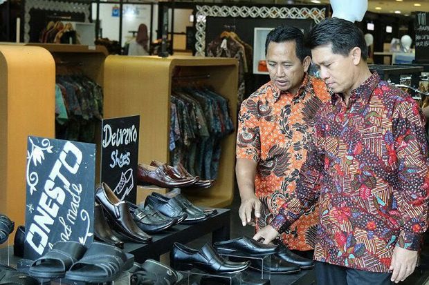 LLP-KUKM Latih Perusahaan...