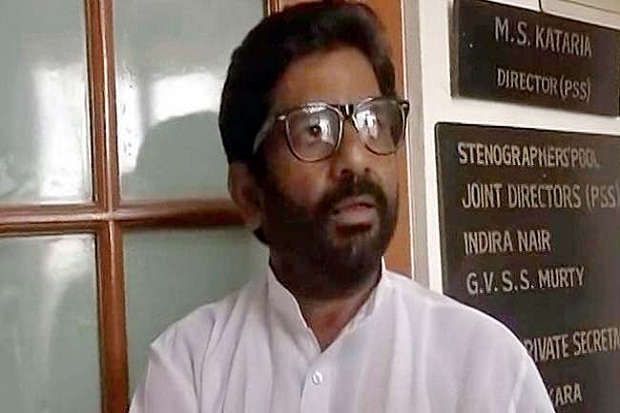 Politikus India Pukul...