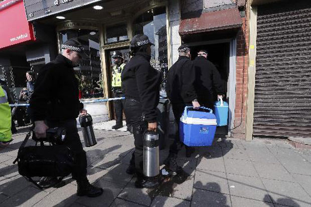 Usut Teror London, Polisi...