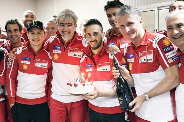 Lorenzo Tahu Siapa yang...