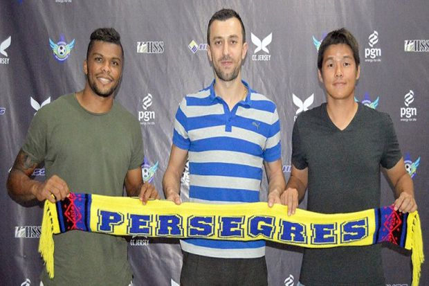 Persegres Gresik Titipkan...