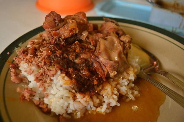 Nasi Uwet H Zarkasi,...