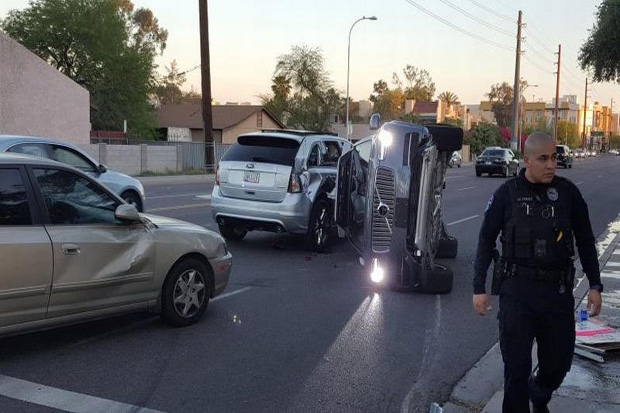 Alami Kecelakaan, Uber...