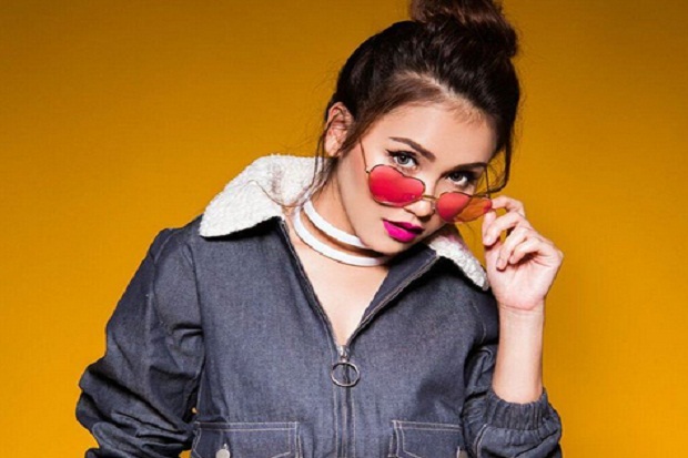 Ciee, Ayu Ting Ting...