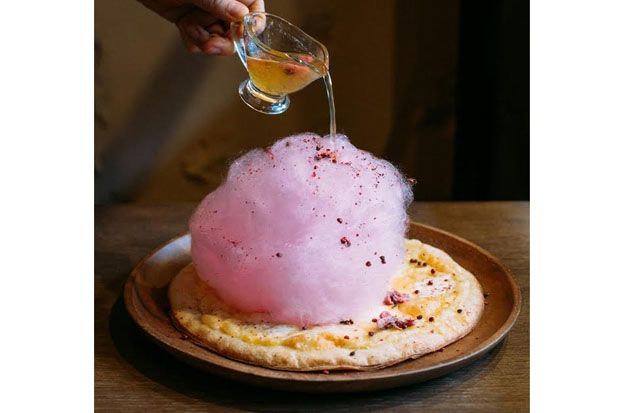 Cicipi Pizza Manis dengan...