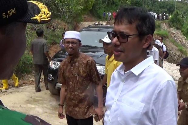 Gubernur Sumbar Ancam...
