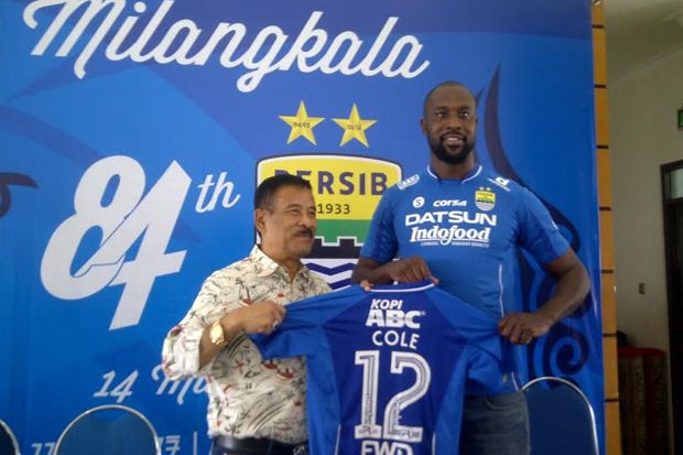 Carlton Cole Janjikan...