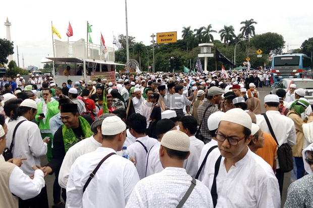 Massa Aksi 313 Mulai...