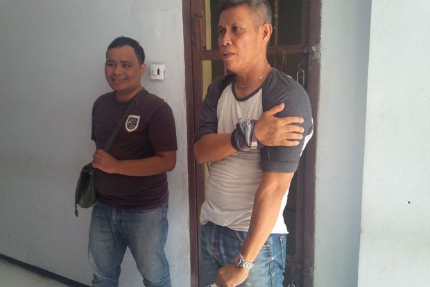 Ambil Gambar Tersangka...
