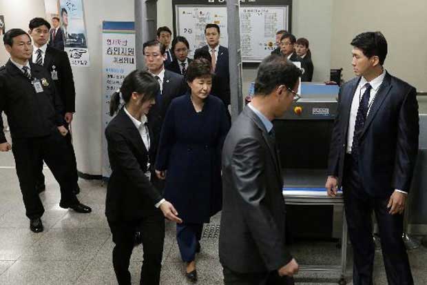 Park Geun-hye Pasrah...