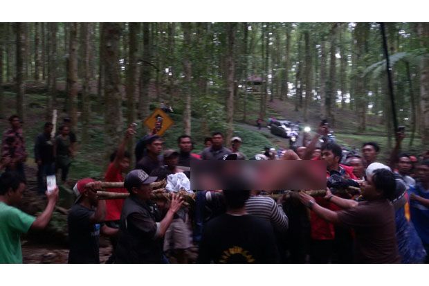 Hilang Sehari, Pelajar...