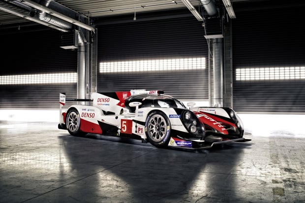 Tantang Porsche 919...