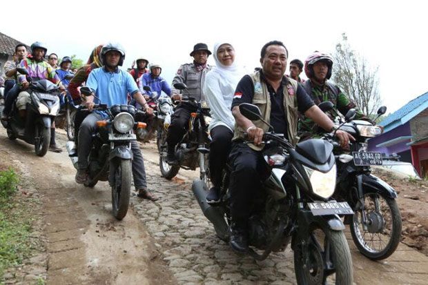 Bonceng Sepeda Motor,...