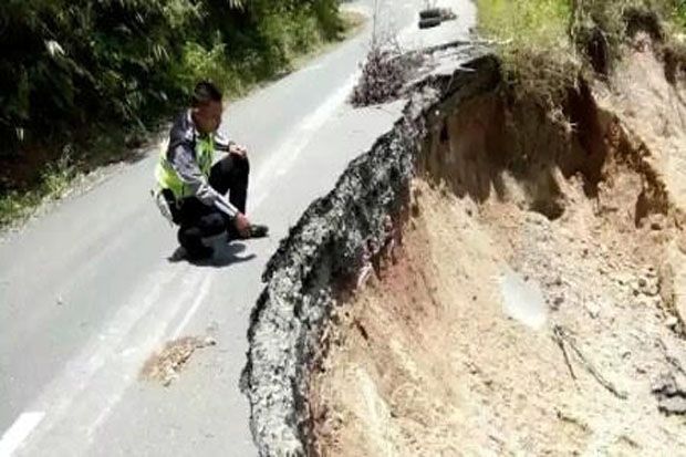 Jalan Nasional Penghubung...