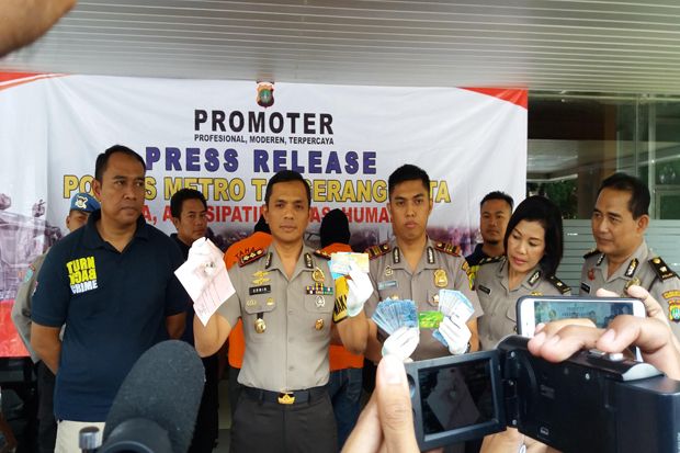 Melawan, Pembobol Mesin...