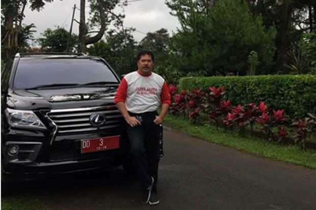 Mobil Dinas Kajati Sulsel...