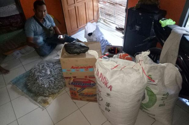 Polisi Kembali Acak-acak...