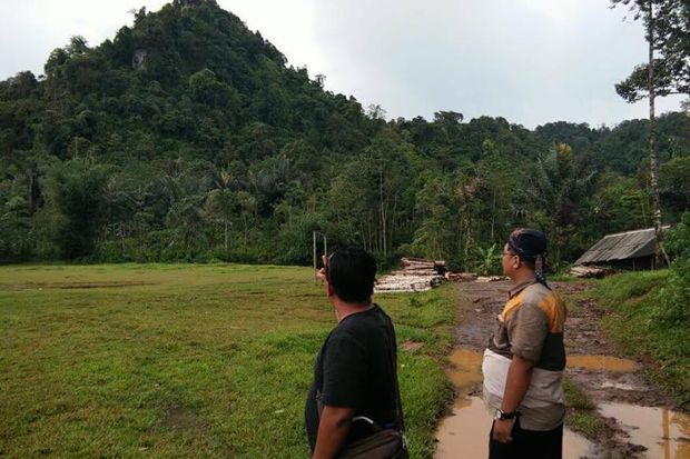 Gunung Parang, Saksi...