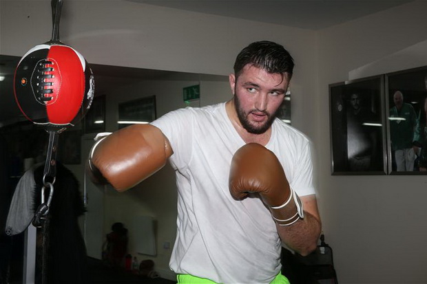 Hughie Siap Panaskan...