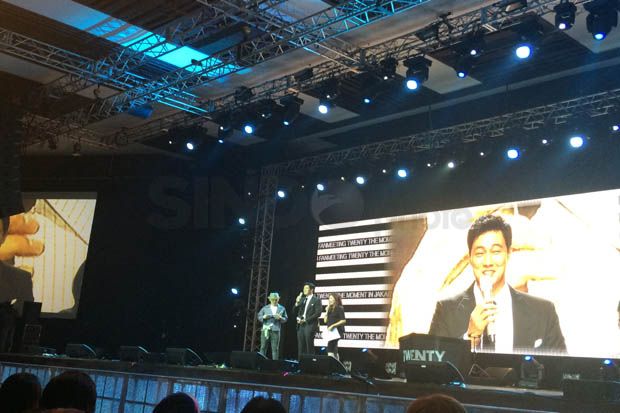 So Ji Sub Bagi-Bagi...