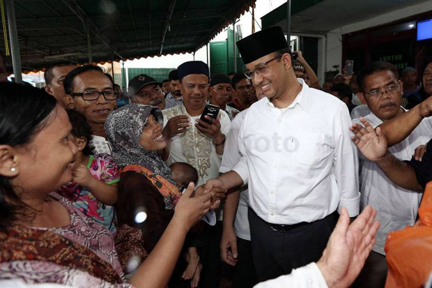 Anies: Tunjangan Guru...
