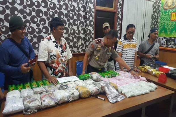 Polda Riau Amankan 40...