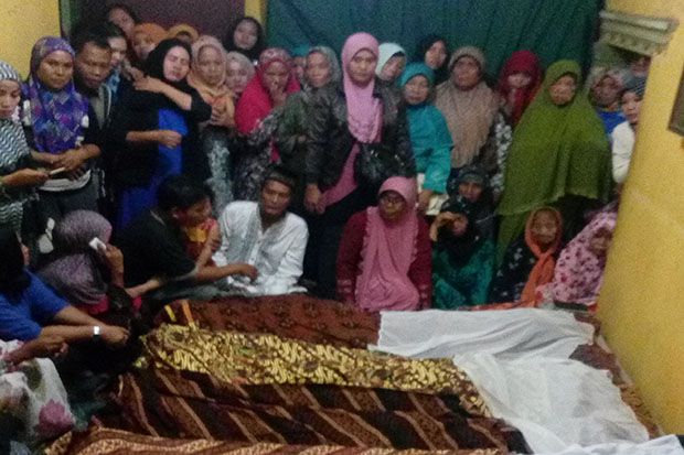 Sanak Saudara Bertangisan...