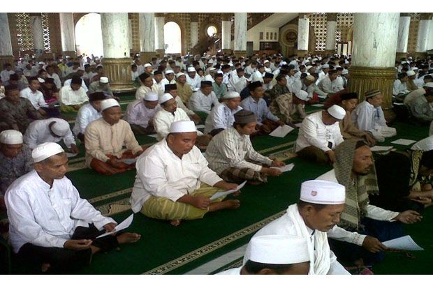 Peserta Istighosah Kubro...