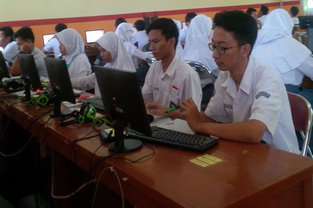 Sekolah di Kabupaten...