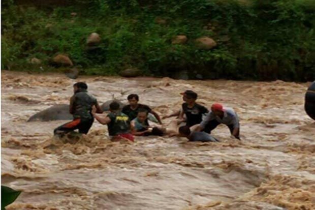 Outbond Berujung Maut,...