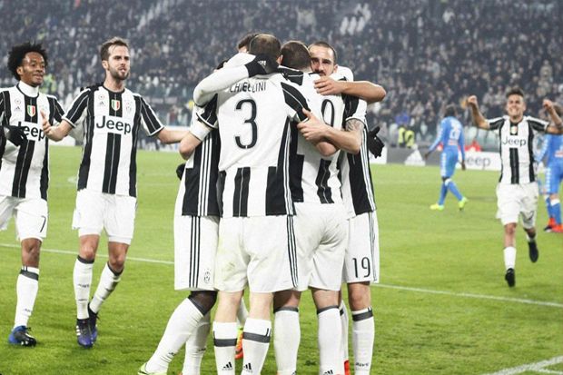 Pemain Juventus Kompak...