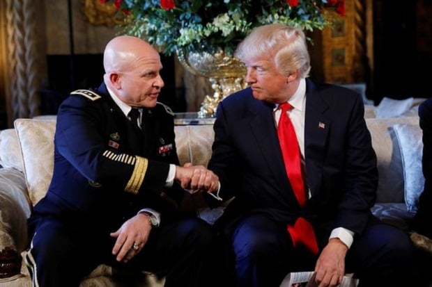 Trump Perintahkan Penasihat...