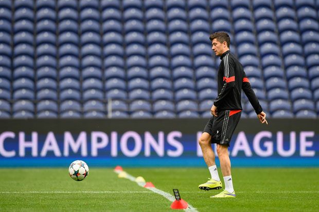 Cedera Bahu Lewandowski...